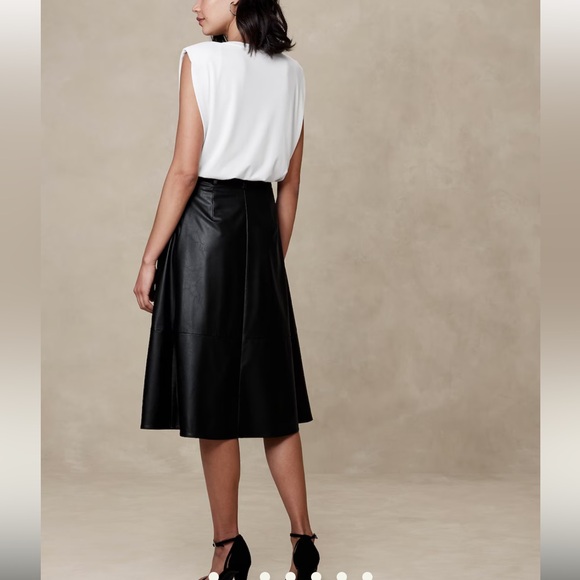 Banana Republic NWT Vegan Leather Midi Skirt (2) - Picture 2 of 12
